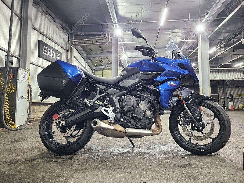 트라이엄프 타이거 스포츠 660 more