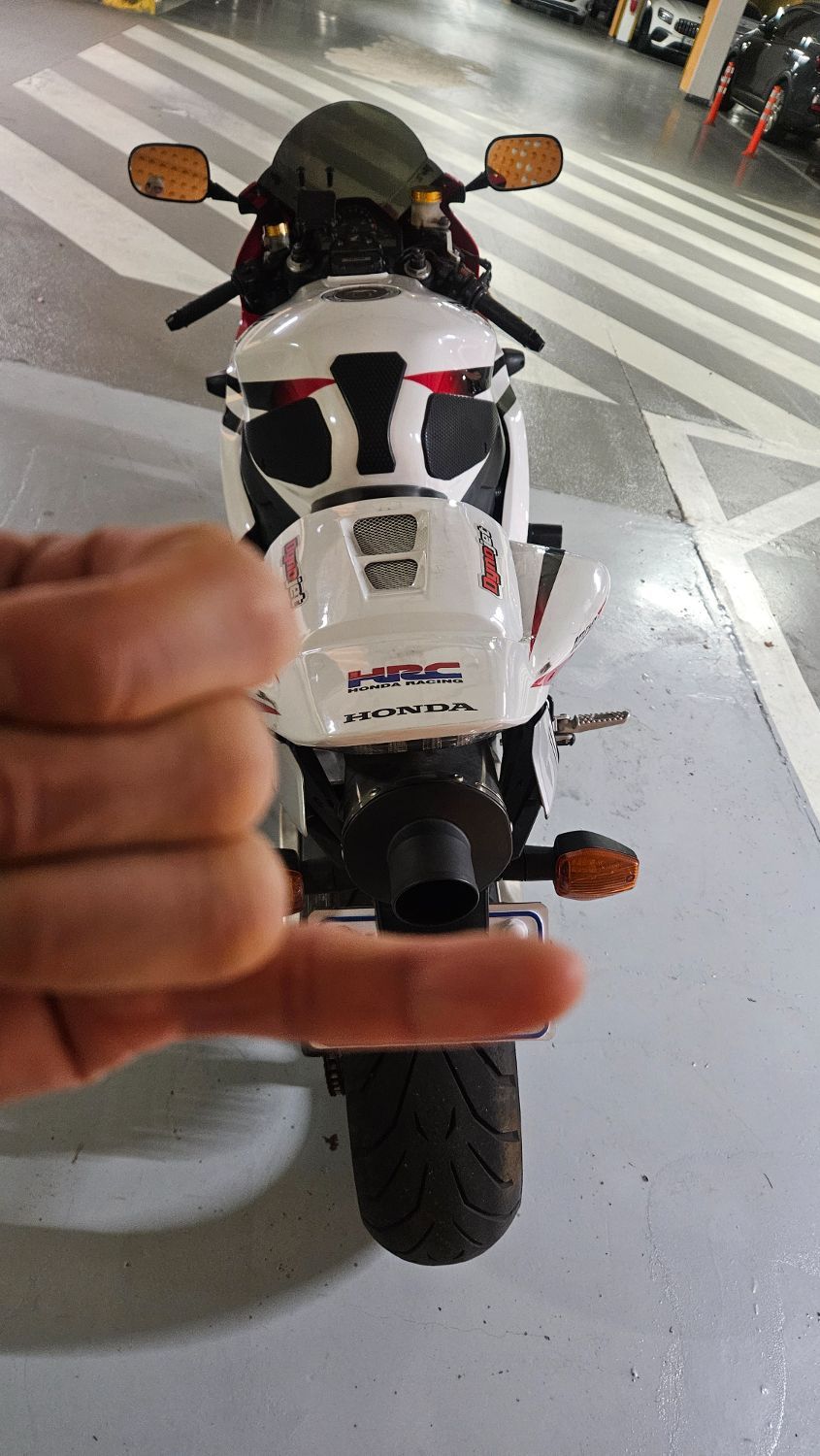 혼다 CBR 1000 RR 2005 레드 사진 4