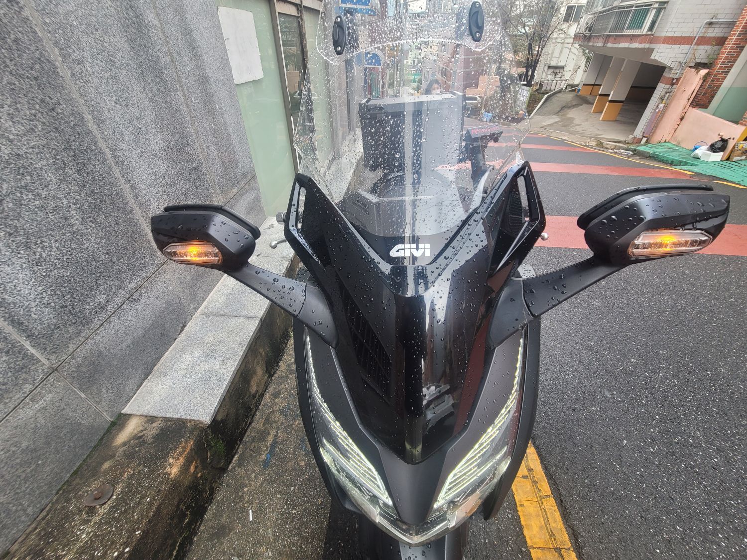 혼다 포르자 300 thumb 2