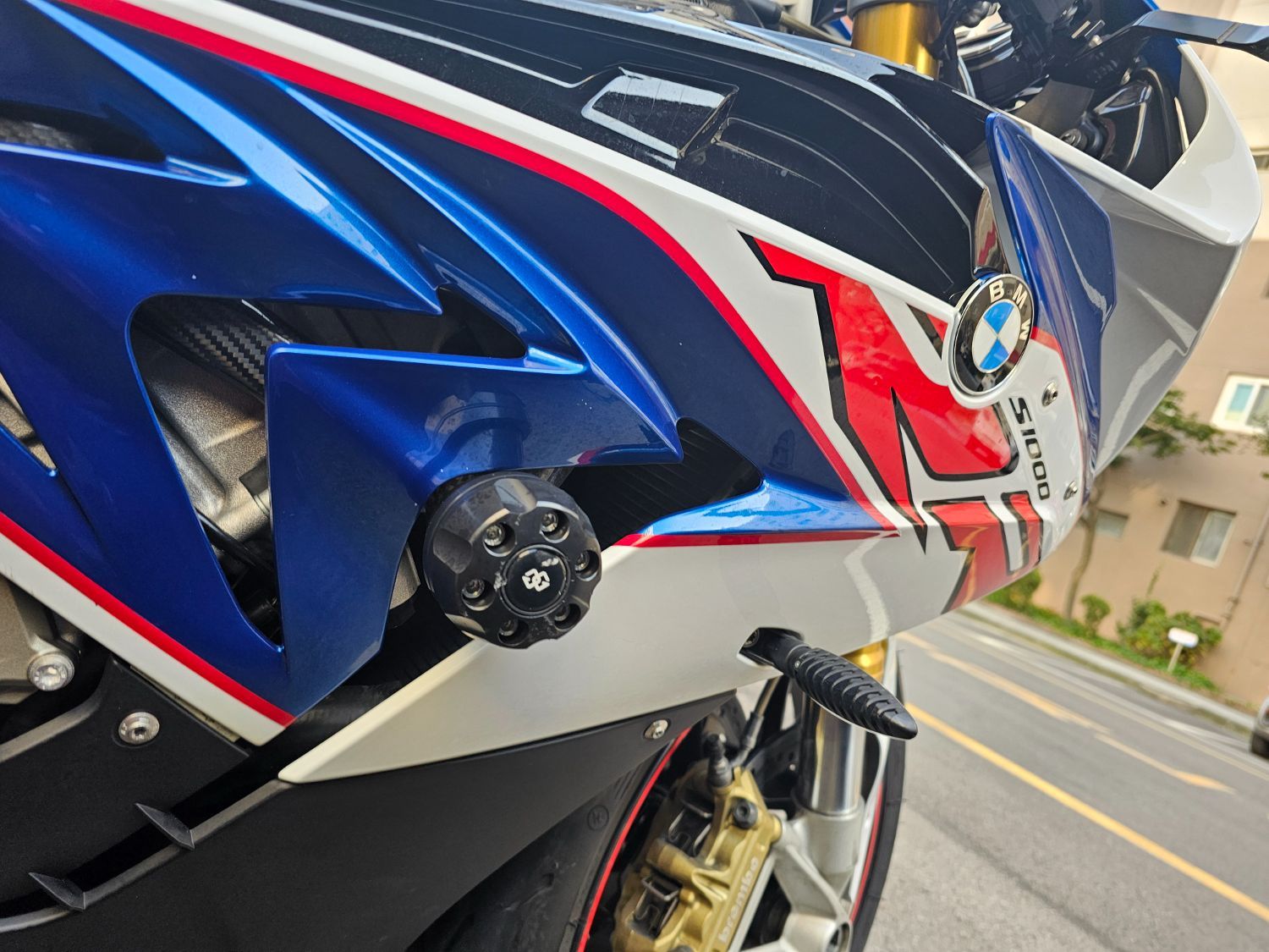 BMW S 1000 RR more