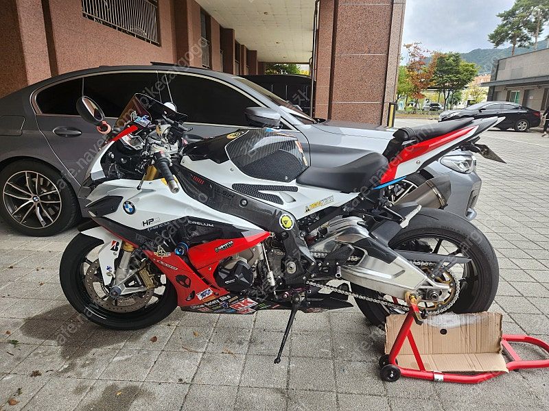 BMW S 1000 RR more