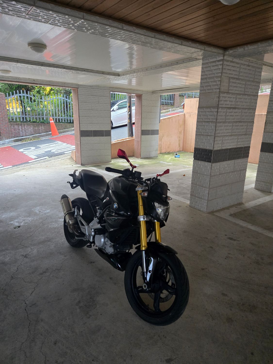 BMW G 310 R more