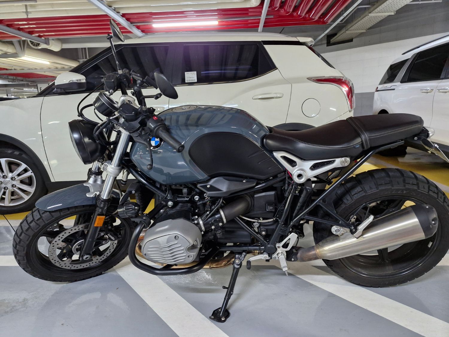 BMW R nine T 퓨어 2020 건메탈 사진 1