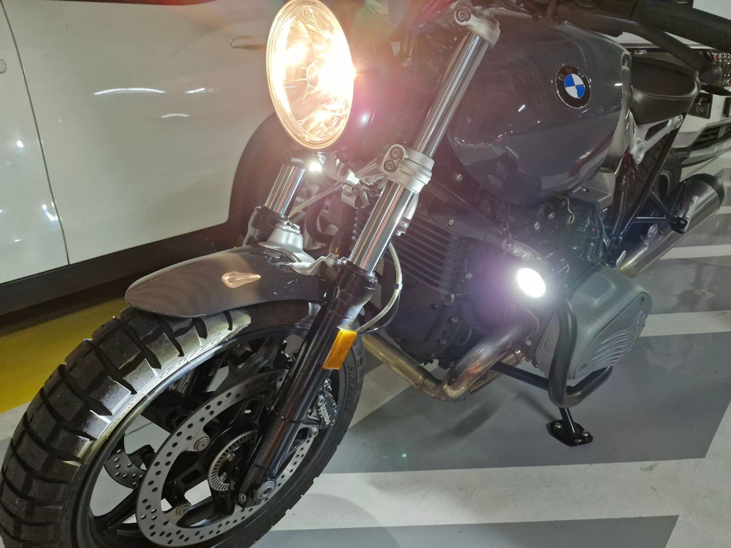 BMW R nine T 퓨어 2020 건메탈 사진 4