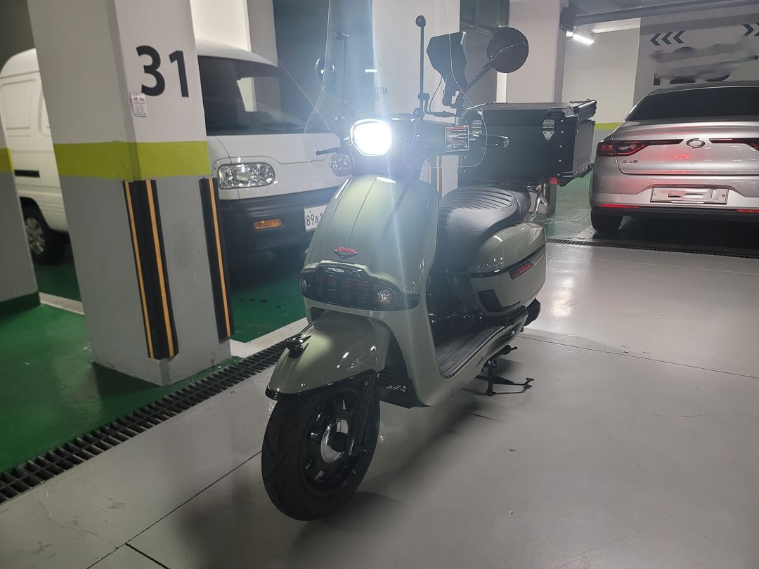 빅토리아 니키 125 more