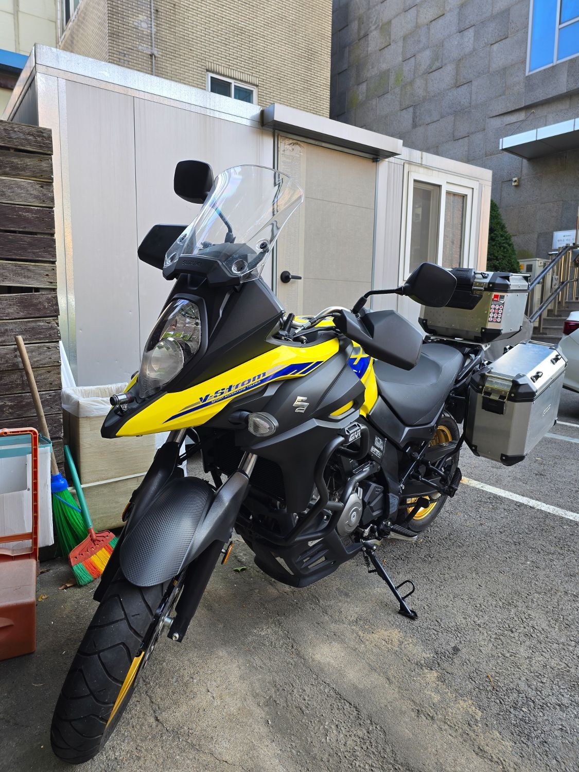 스즈키 브이스트롬 650 thumb 2