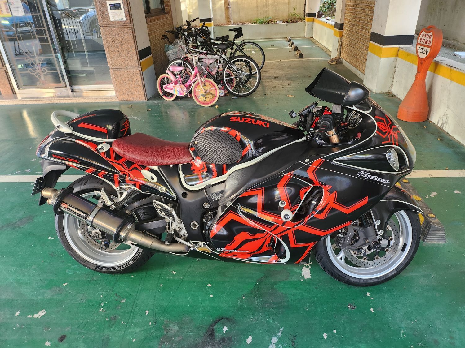 스즈키 하야부사 more