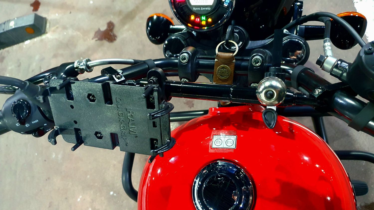 로얄엔필드 메테오 350 thumb 2