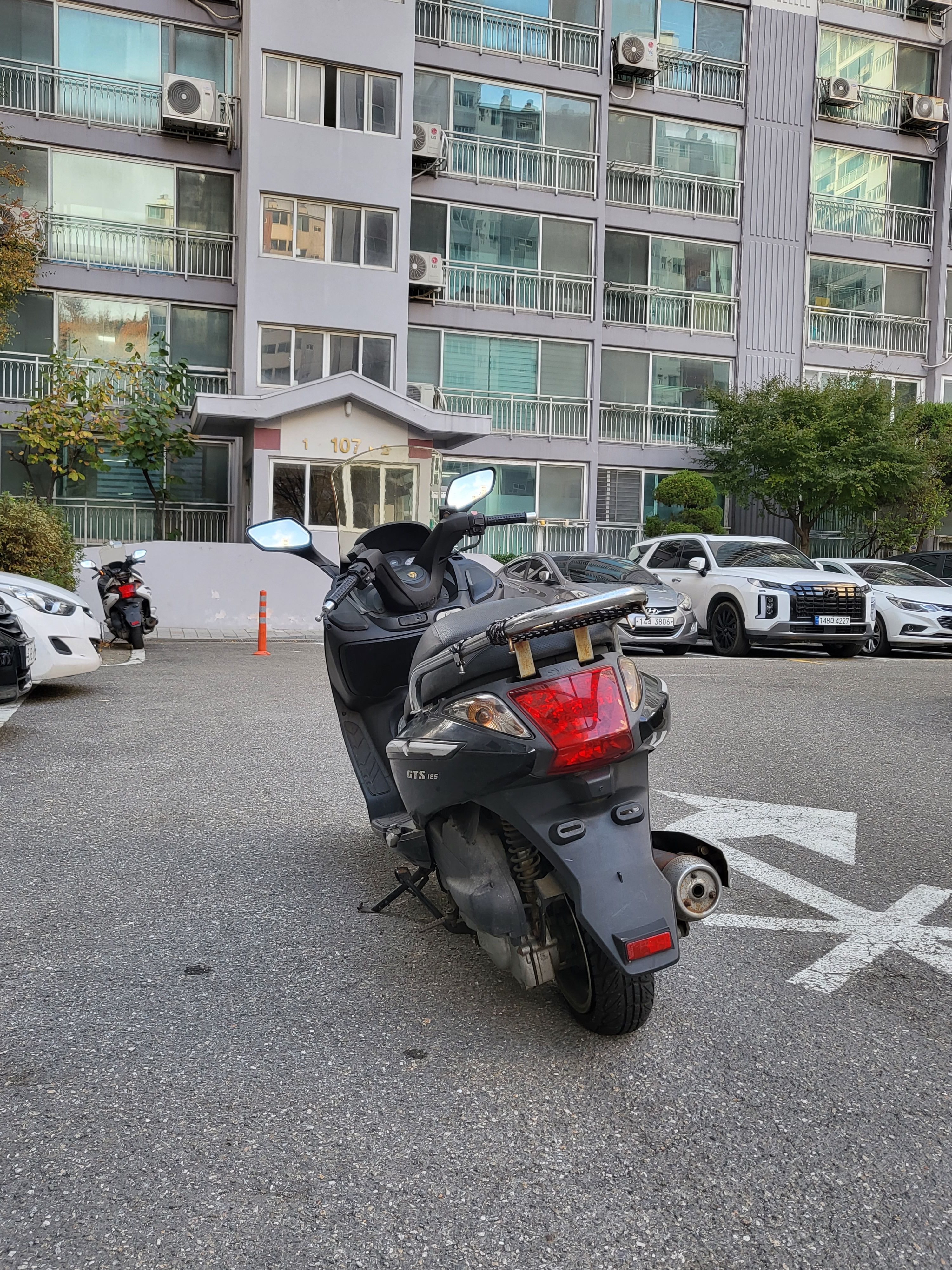 SYM 보이져 125 thumb 2