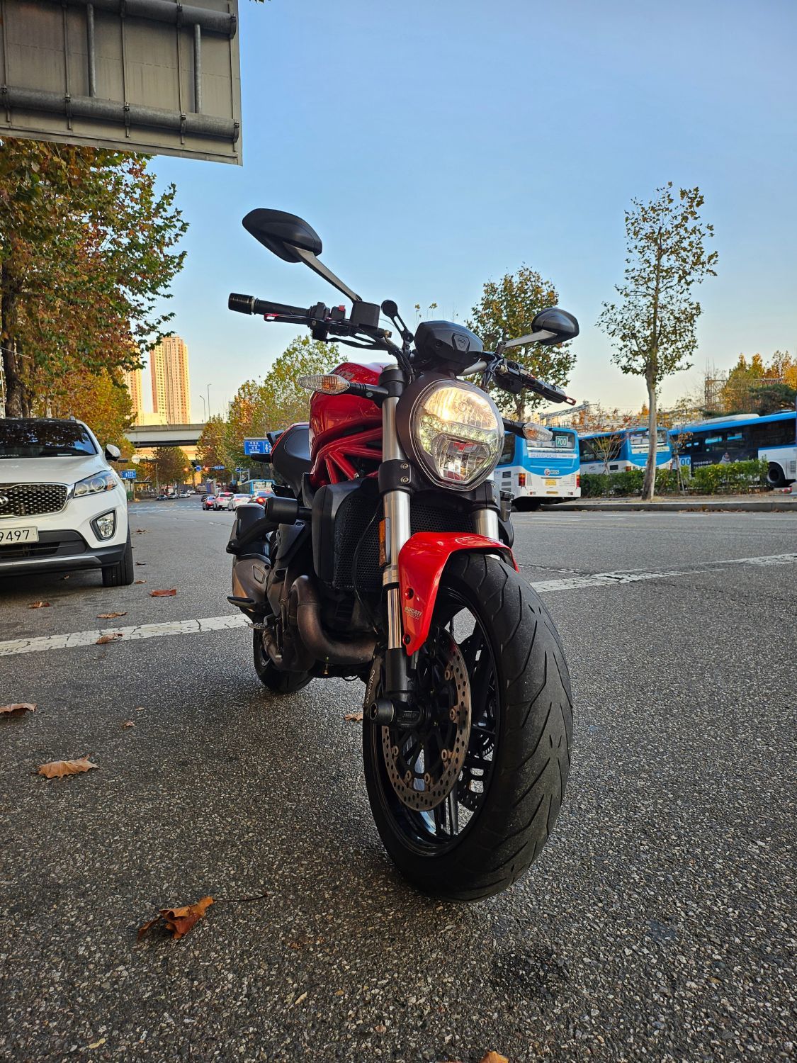 두카티 몬스터 821 스트라이프 more