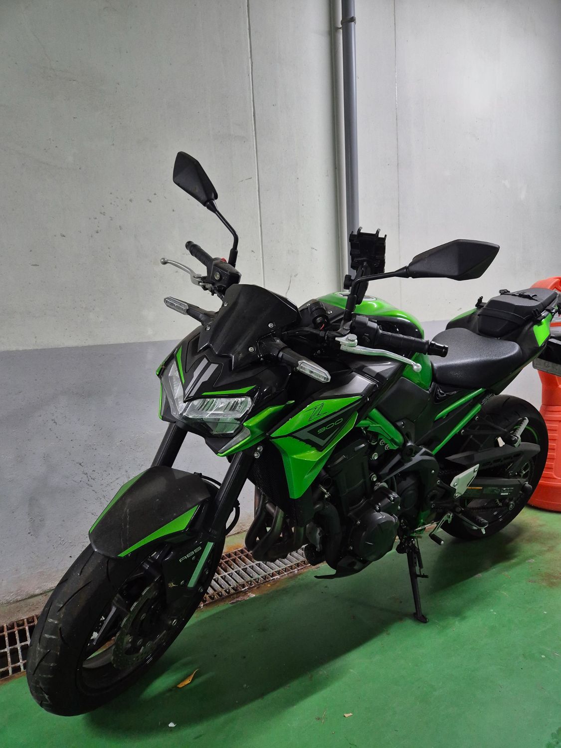 가와사키 Z 900 thumb 2