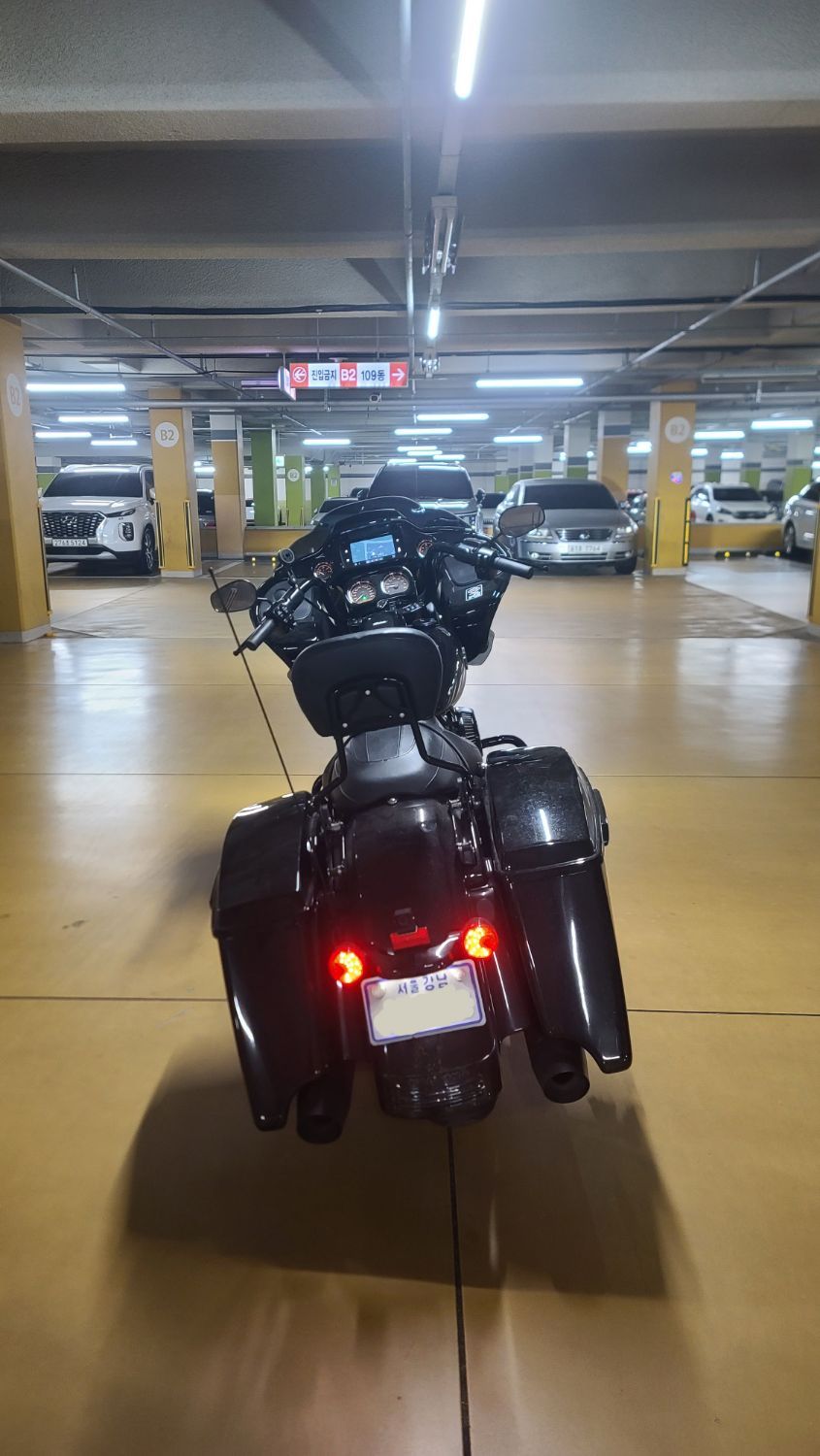 할리데이비슨 로드 글라이드 스페셜 thumb 2