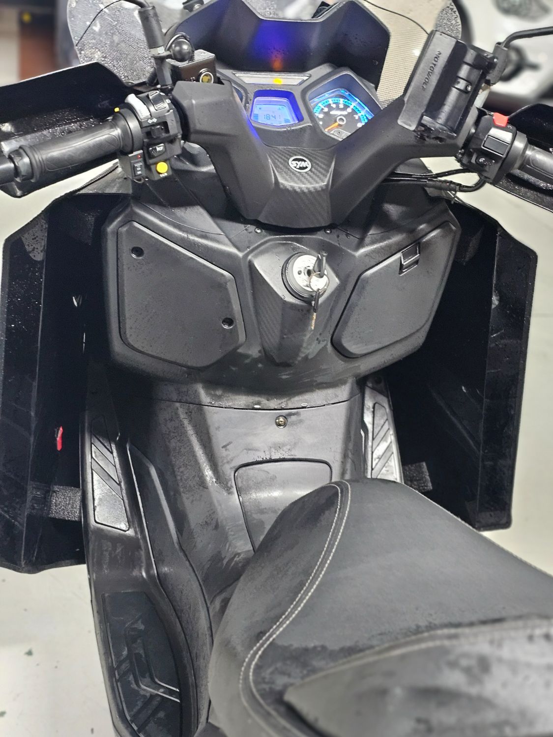 SYM 조이맥스 300 i ABS more