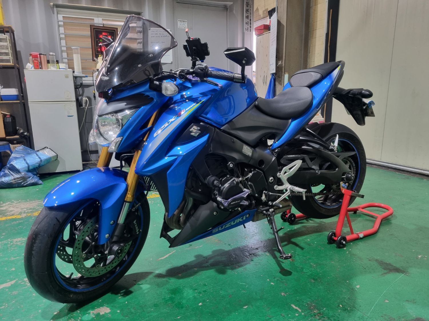 스즈키 GSX S 1000 more