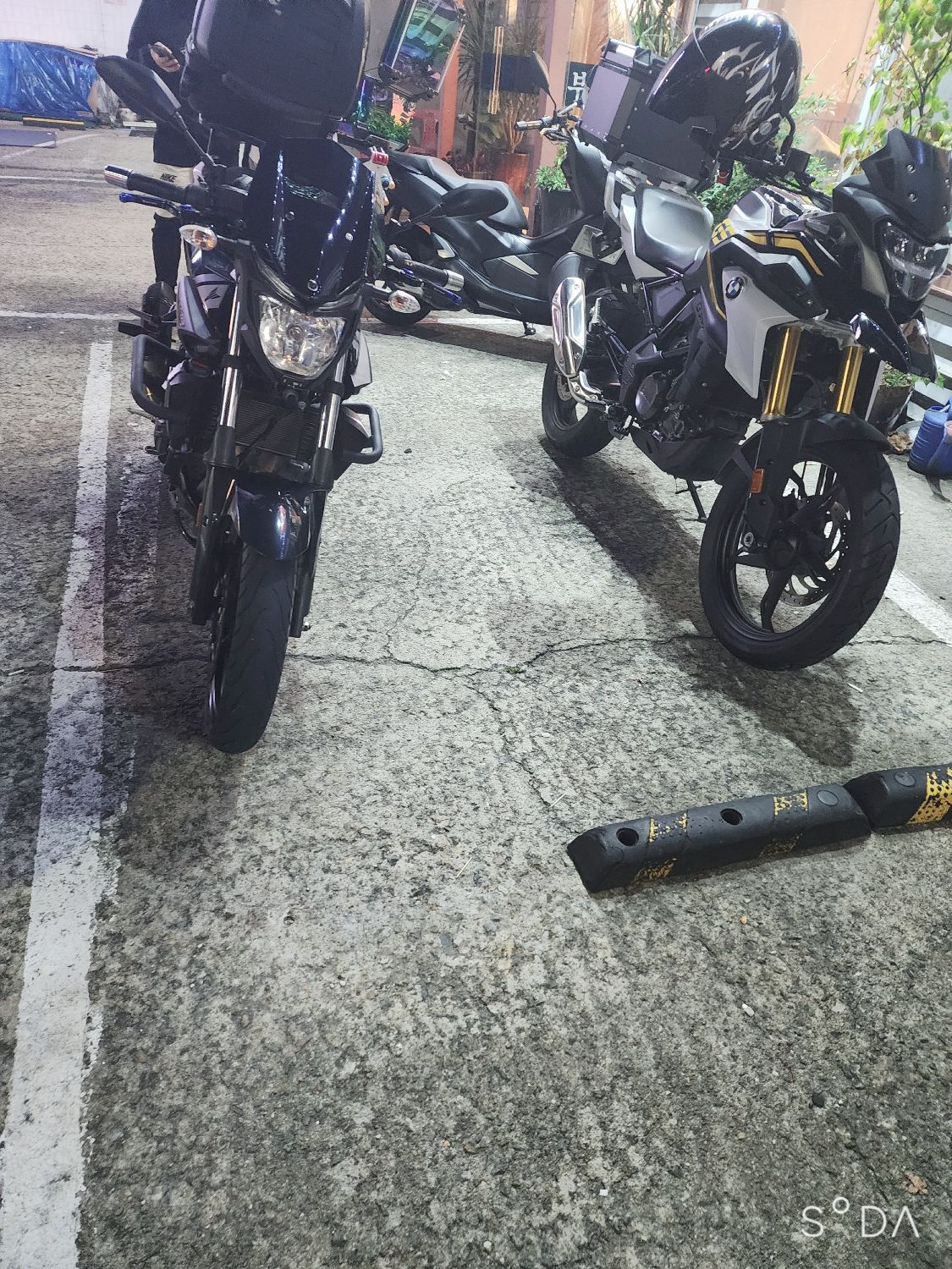 야마하 MT 03 thumb 2