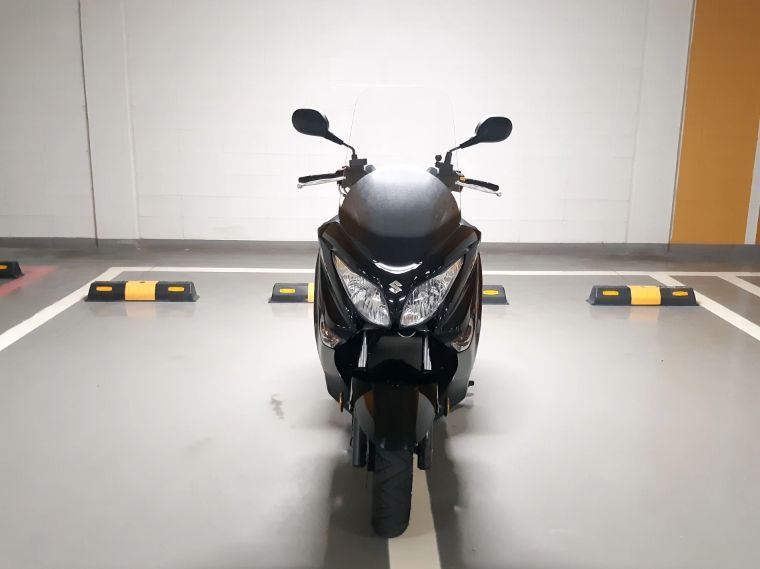 스즈키 버그만 125 more