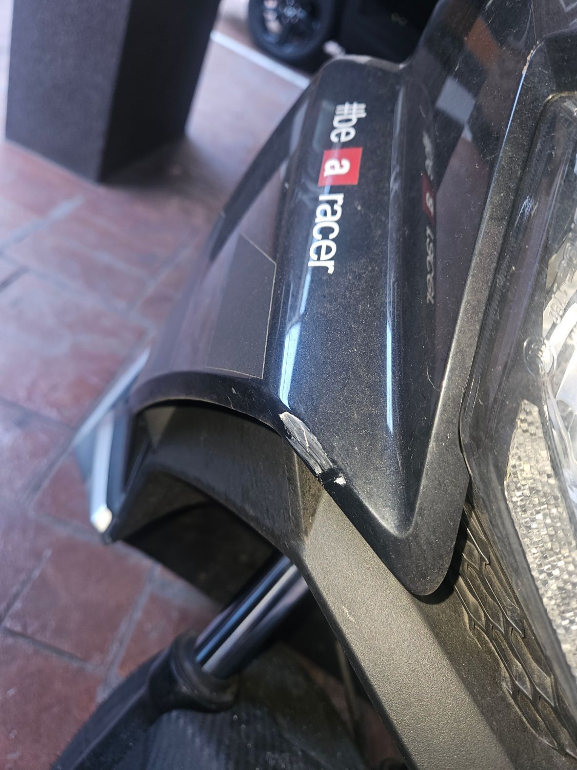 아프릴리아 SR GT 125 more