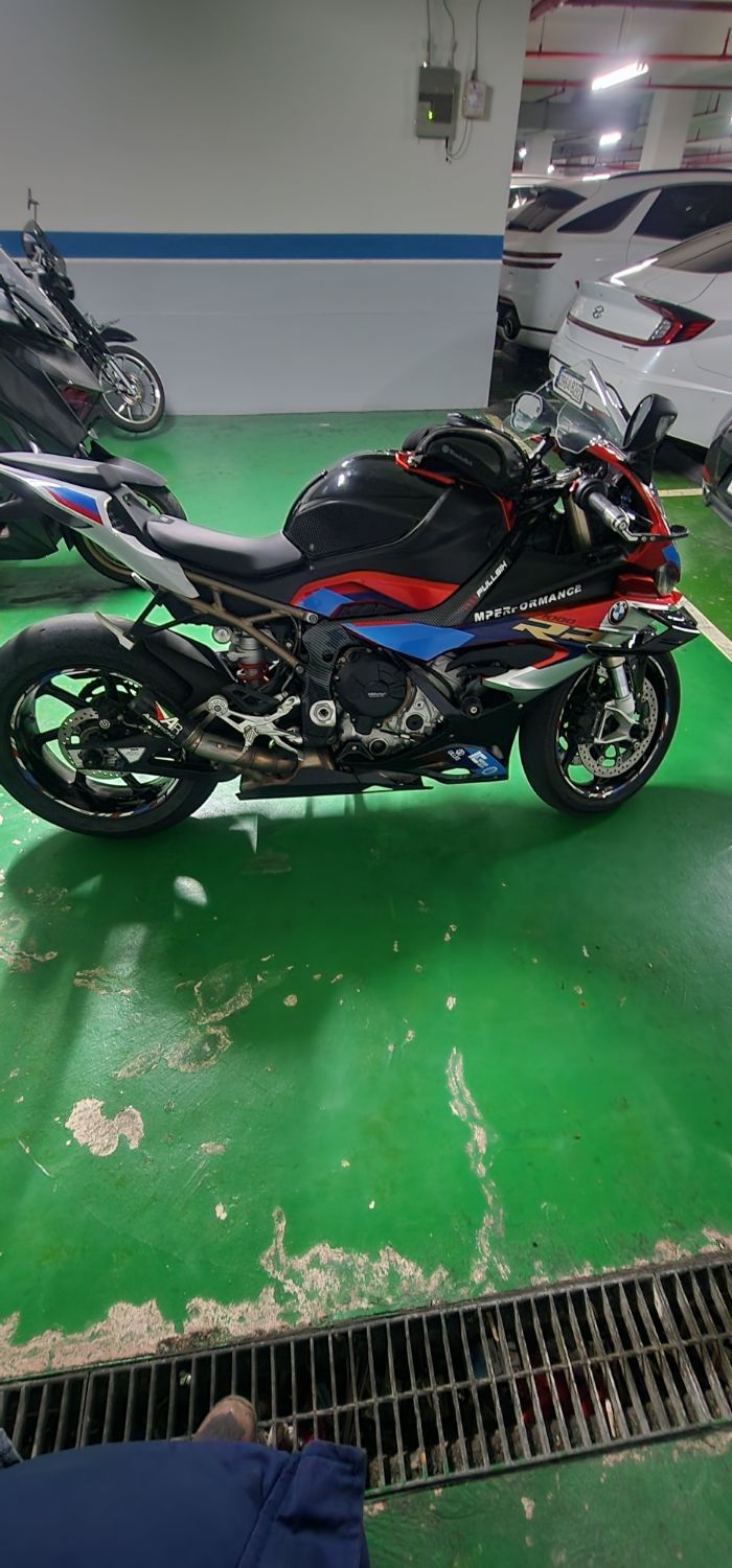 BMW S 1000 RR 2020 블랙 사진 6