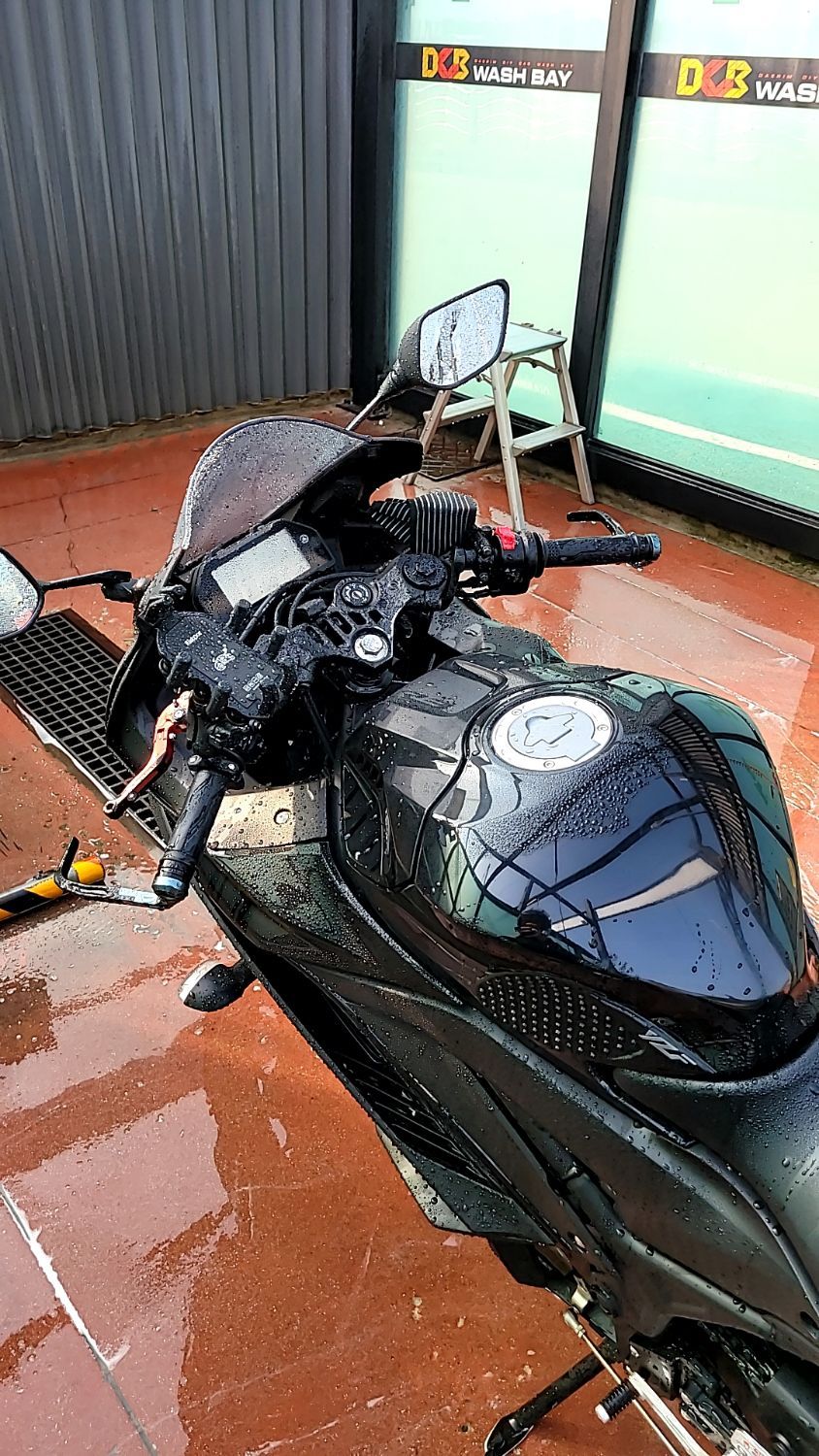 야마하 YZF R3 more