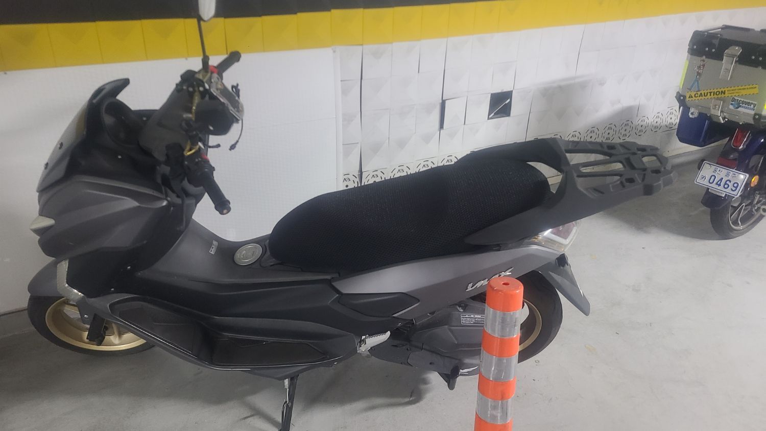 착한스쿠터 아이맥스 125 more