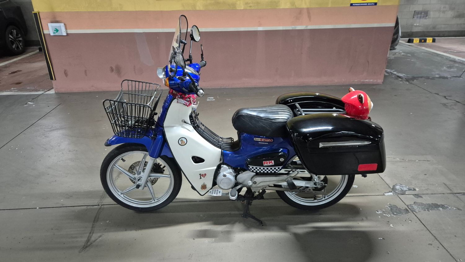 혼다 슈퍼 커브 110 more