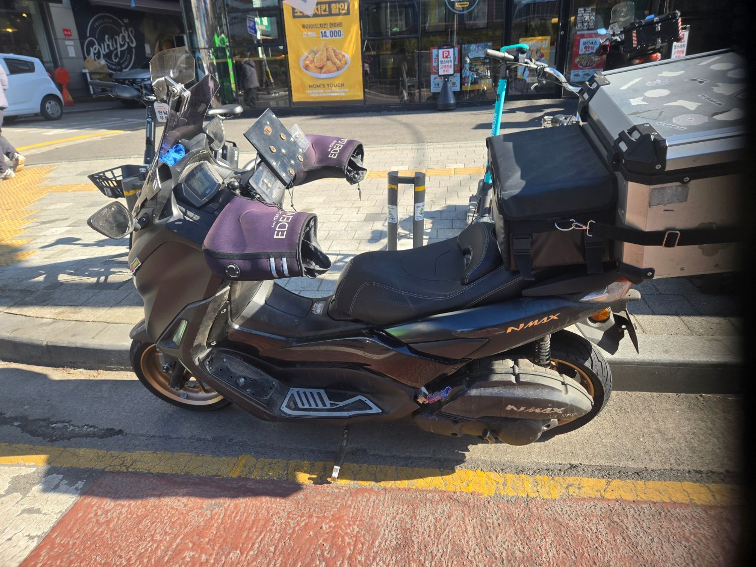 야마하 NMAX 155 thumb 2