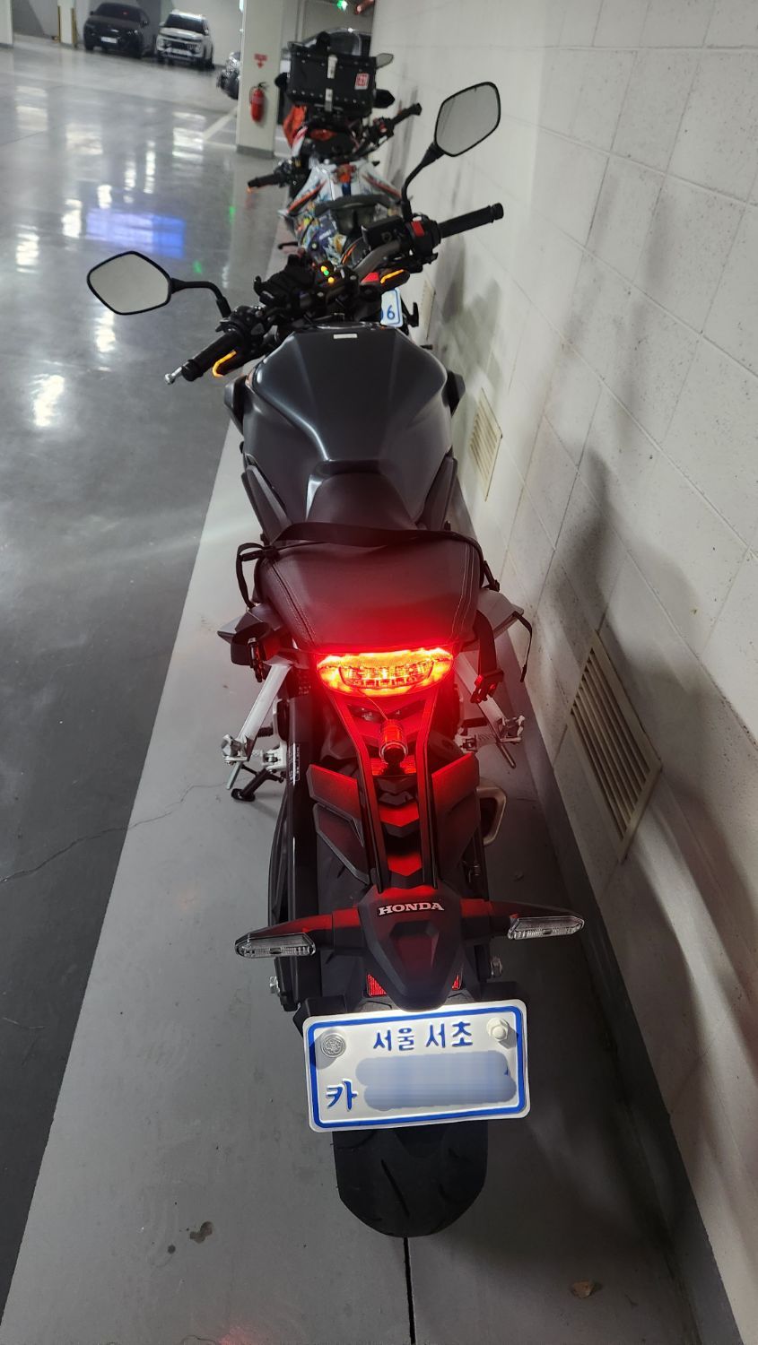 혼다 CB 650 R 2023 블랙 사진 6