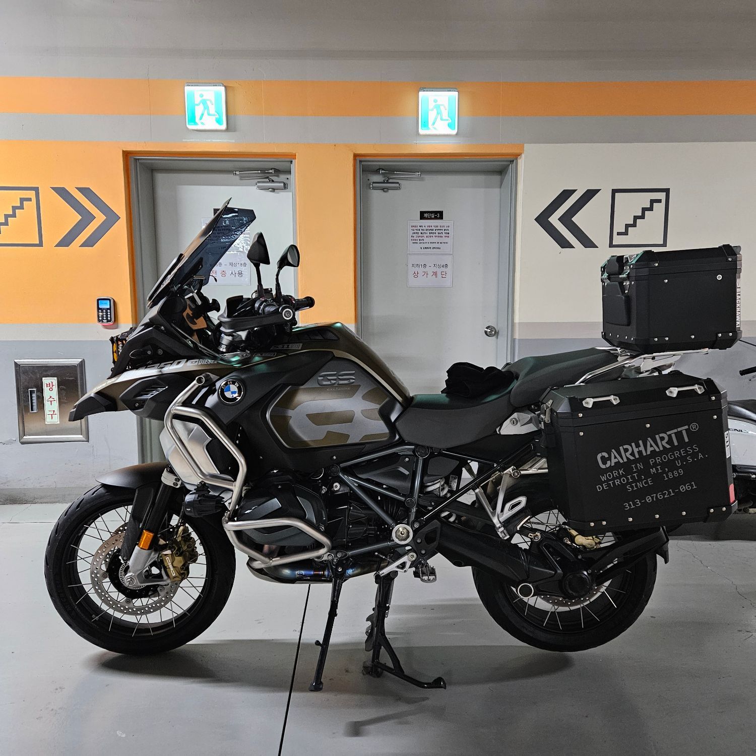 BMW R 1250 GS 어드벤처 2020 블랙 사진 2