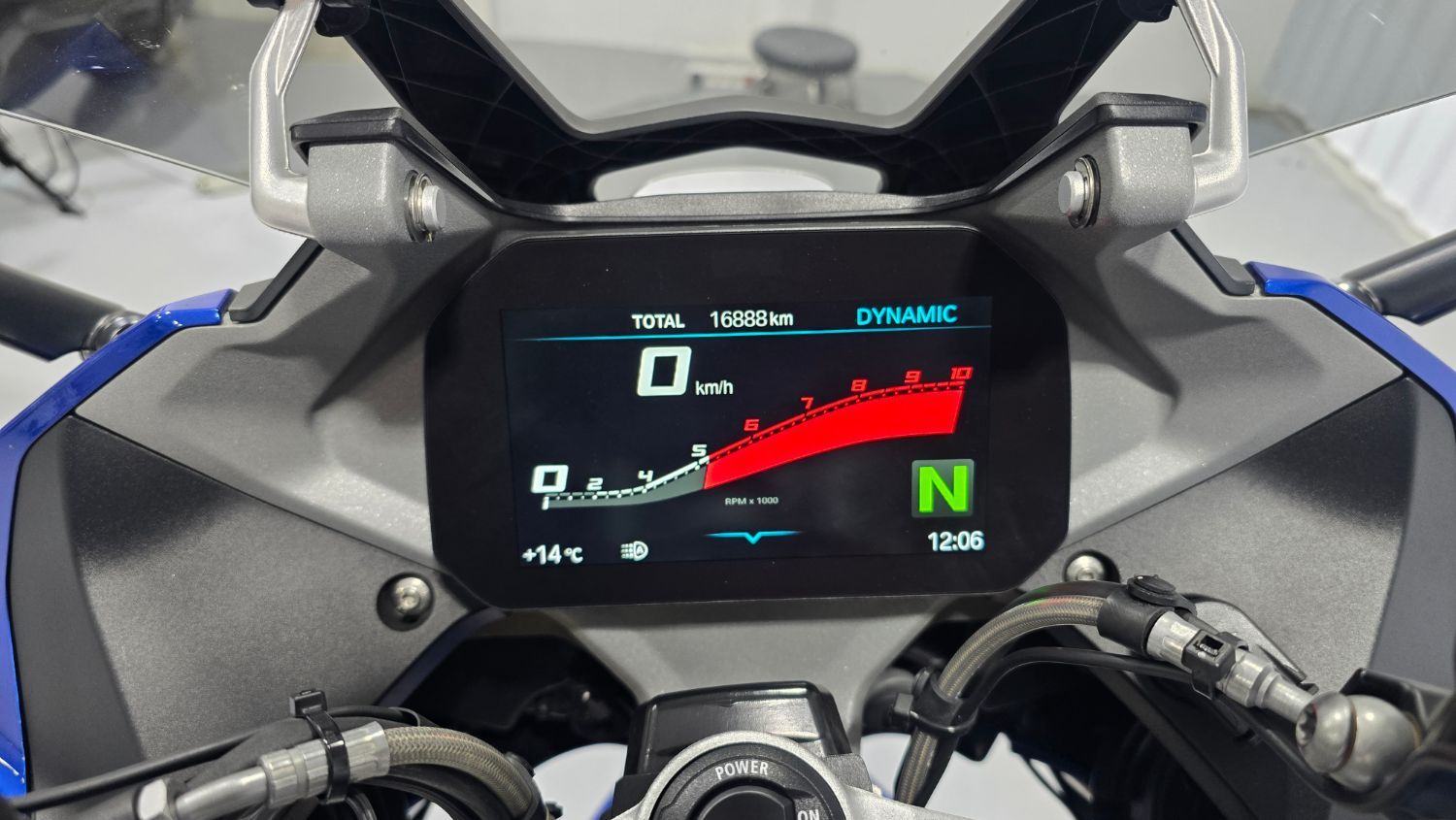 BMW R 1250 RS 2023 화이트 사진 4