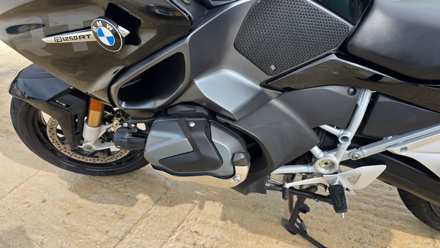 BMW R 1250 RT 2022 블랙 사진 7