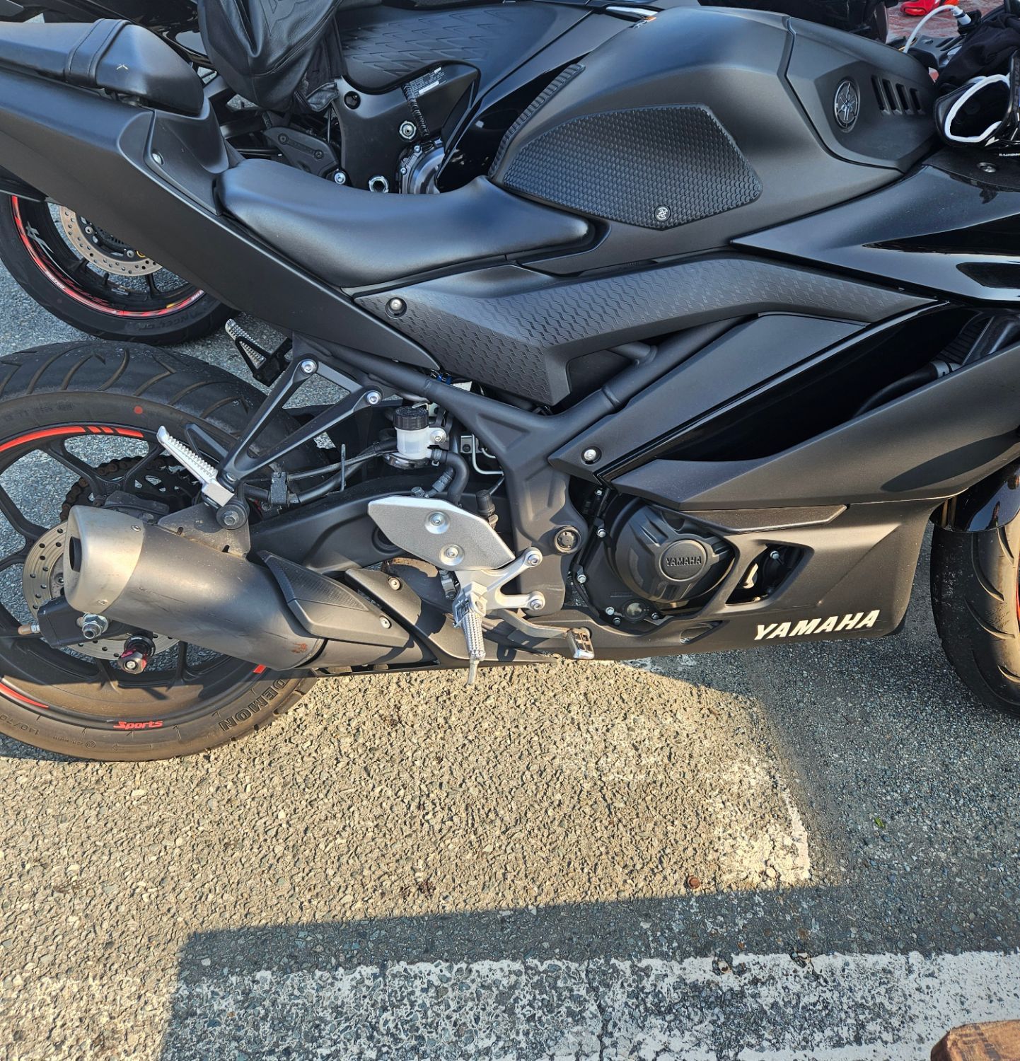 야마하 YZF R3 thumb 2