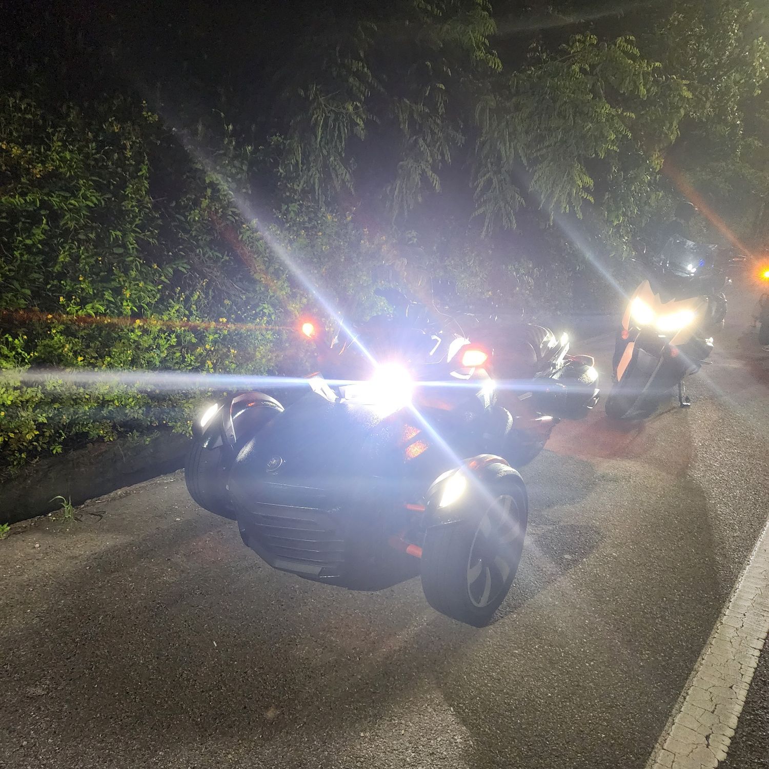 캔암 스파이더 F3-S  more