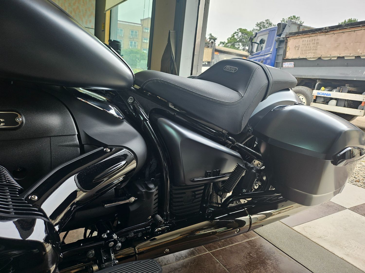 BMW R 18 Roctane 2024 블랙 사진 2