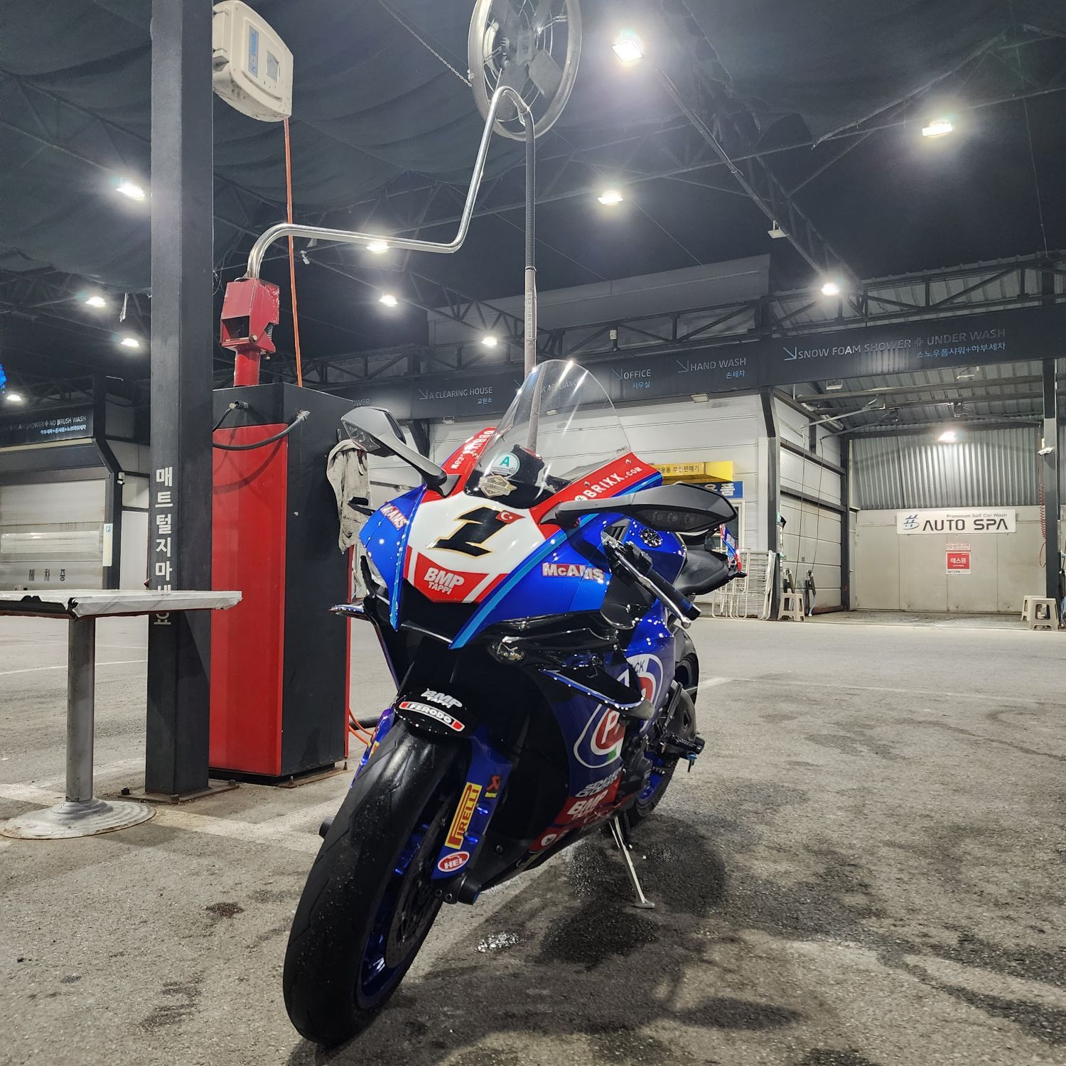 야마하 YZF R1 2022 블루 사진 5