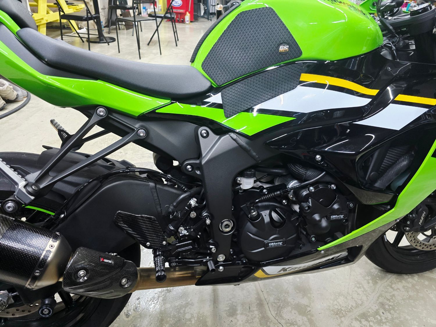 가와사키 ZX 6R 2025 그린 사진 4