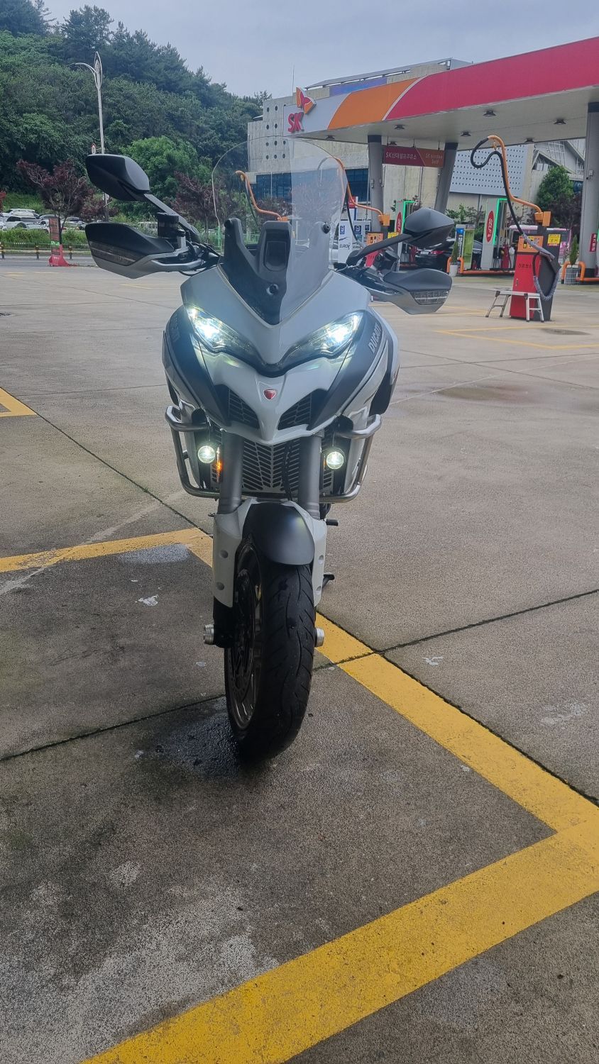두카티 멀티스트라다 1260 S 2019 건메탈 사진 1