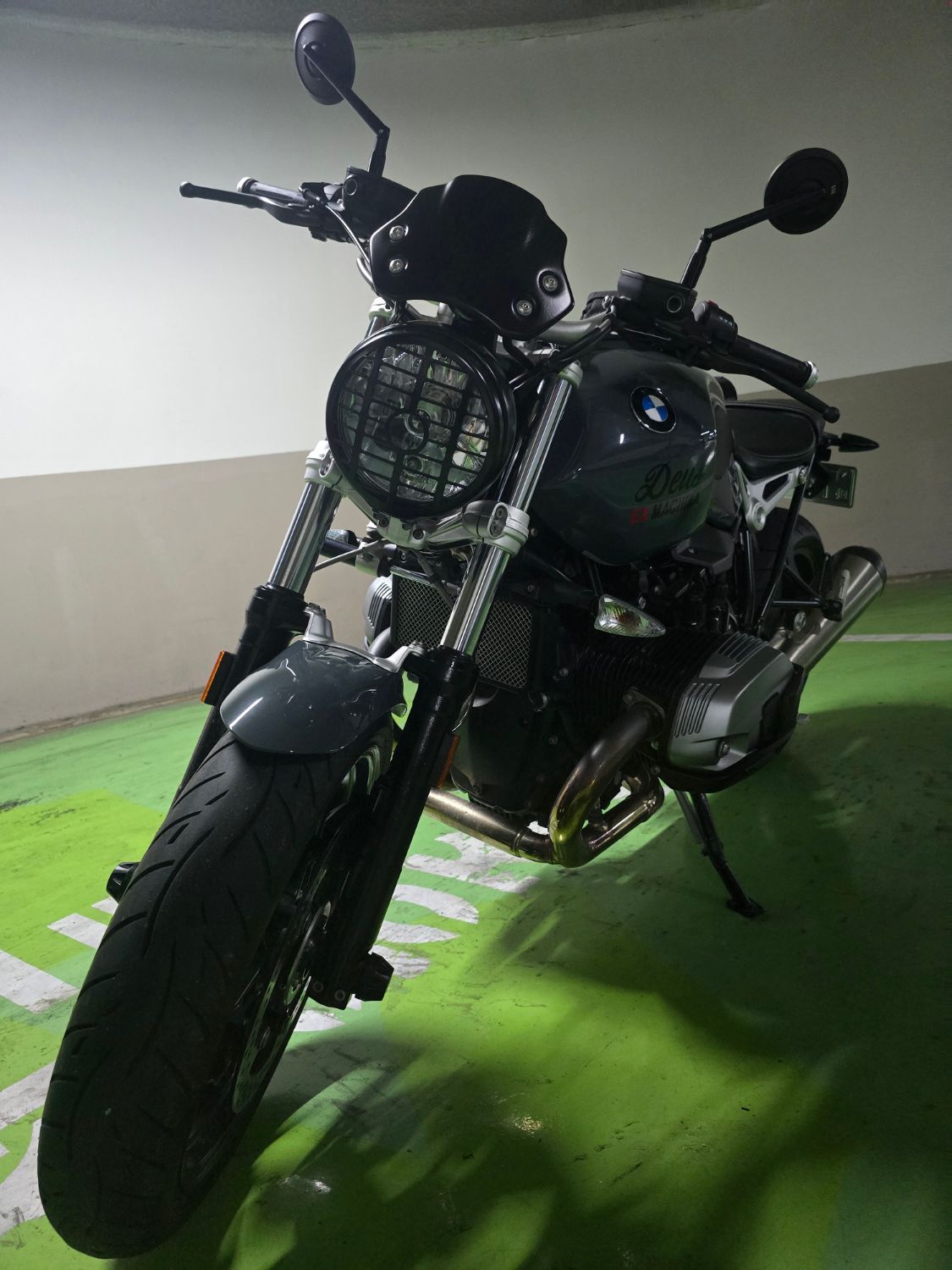 BMW R nine T 레이서 2020 블랙 사진 1