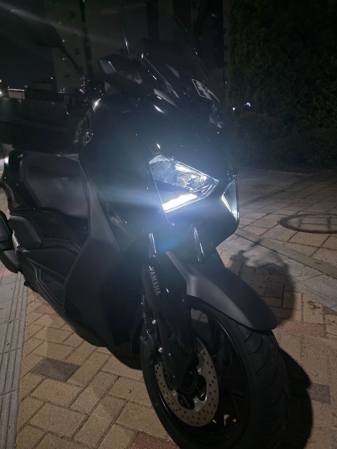 야마하 XMAX 300 ABS thumb 2