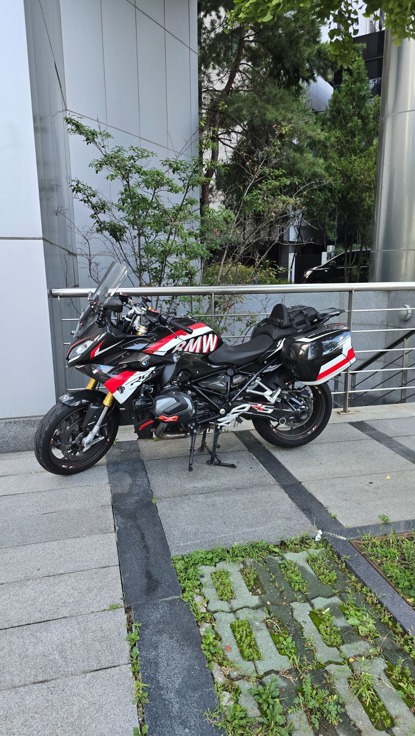 BMW R 1250 RS 2022 블랙 사진 3