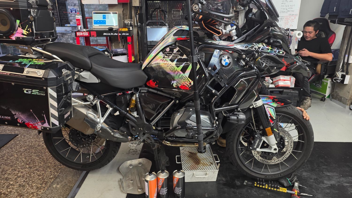 BMW R 1250 GS 어드벤처 2023 블랙 사진 7