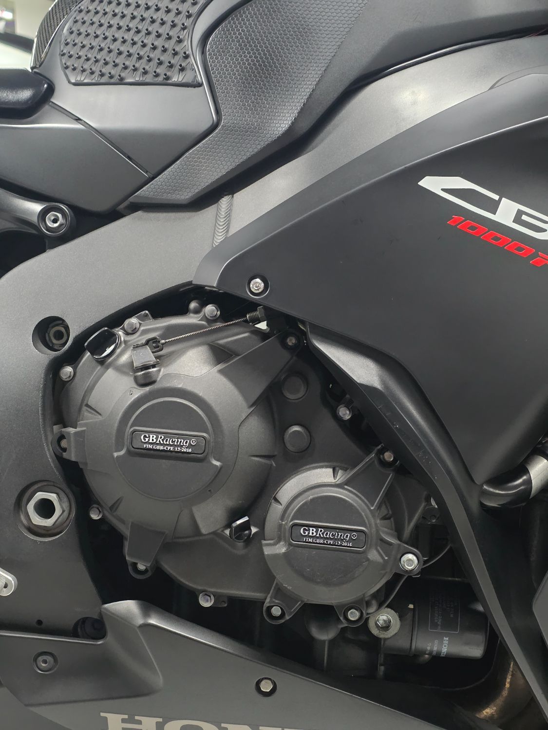 혼다 CBR 1000 RR 2016 블랙 사진 4