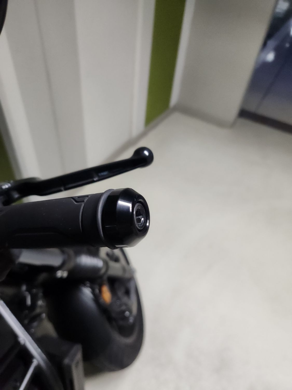 혼다 레블 1100 MT 2025 블랙 사진 3