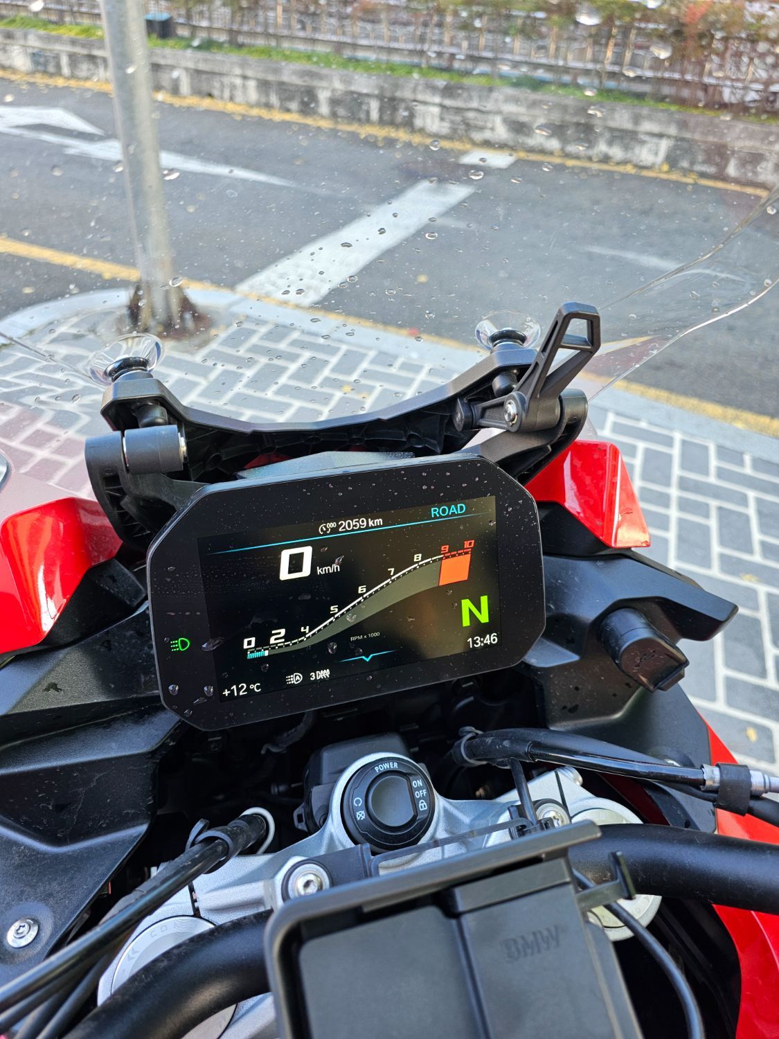 BMW F 900 XR 2025 레드