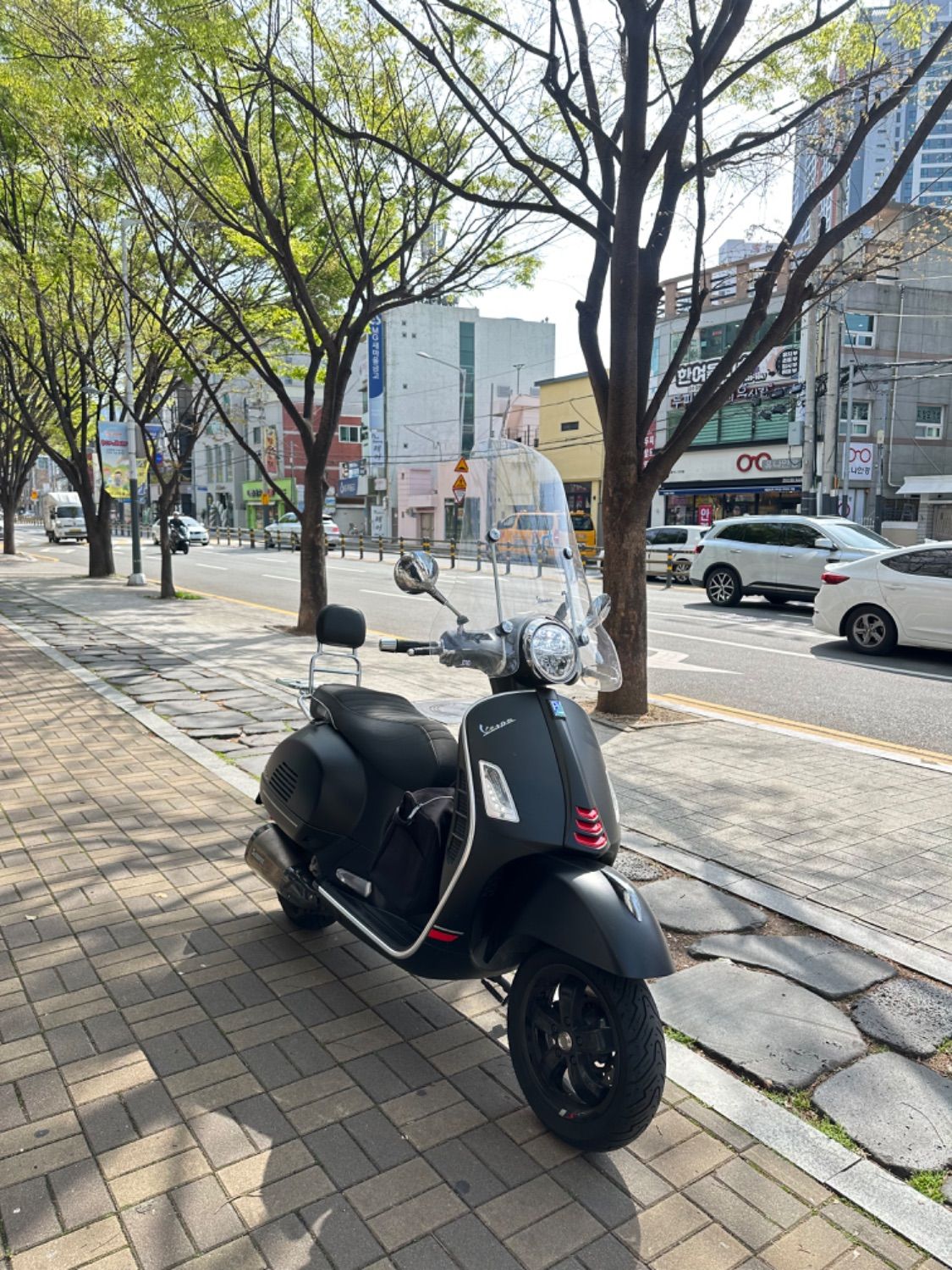 베스파 GTS 300 슈퍼스포츠 more