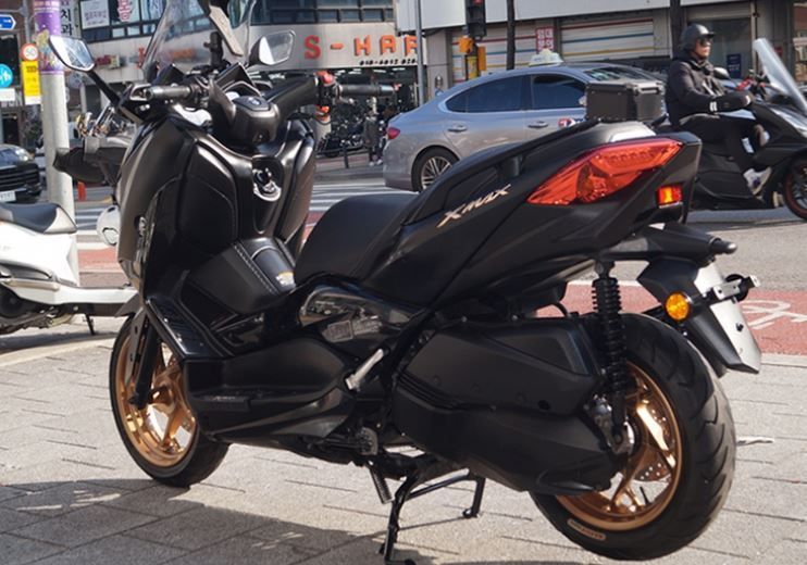 야마하 XMAX 300 ABS thumb 2