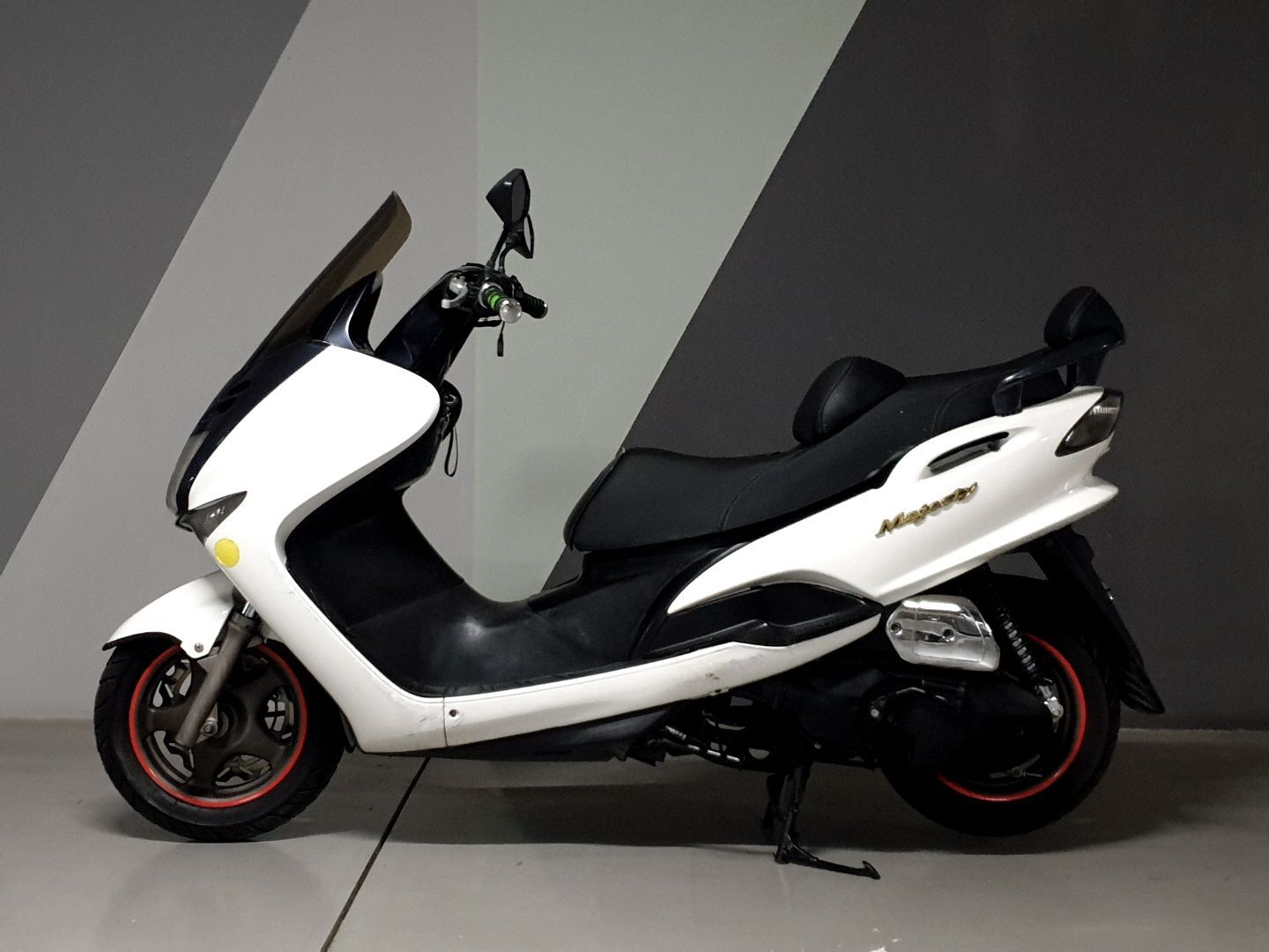 야마하 마제스티 125 thumb 2