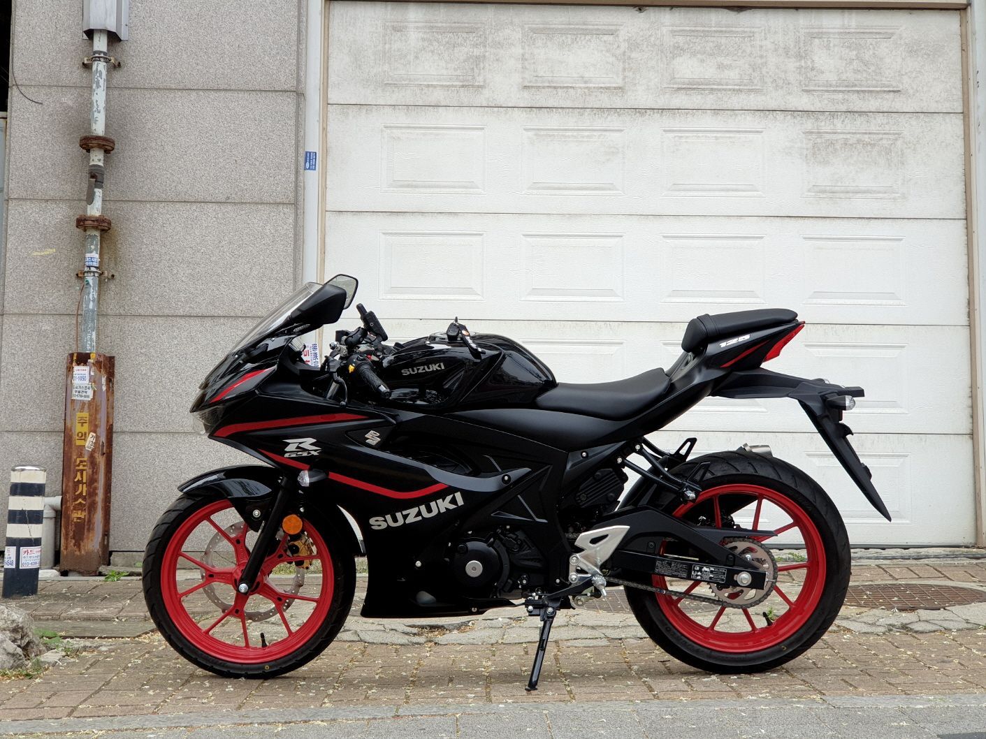 스즈키 GSX R 125 ABS thumb 2