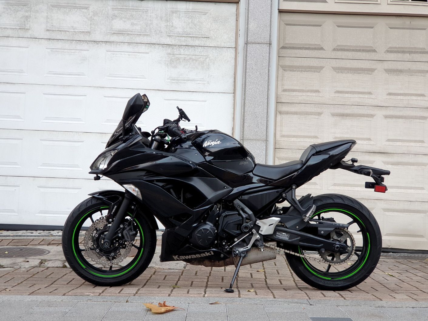 가와사키 닌자 650 thumb 2