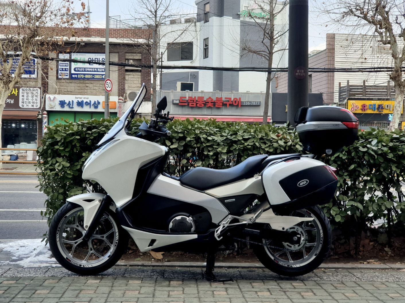 혼다 인테그라 700 thumb 2