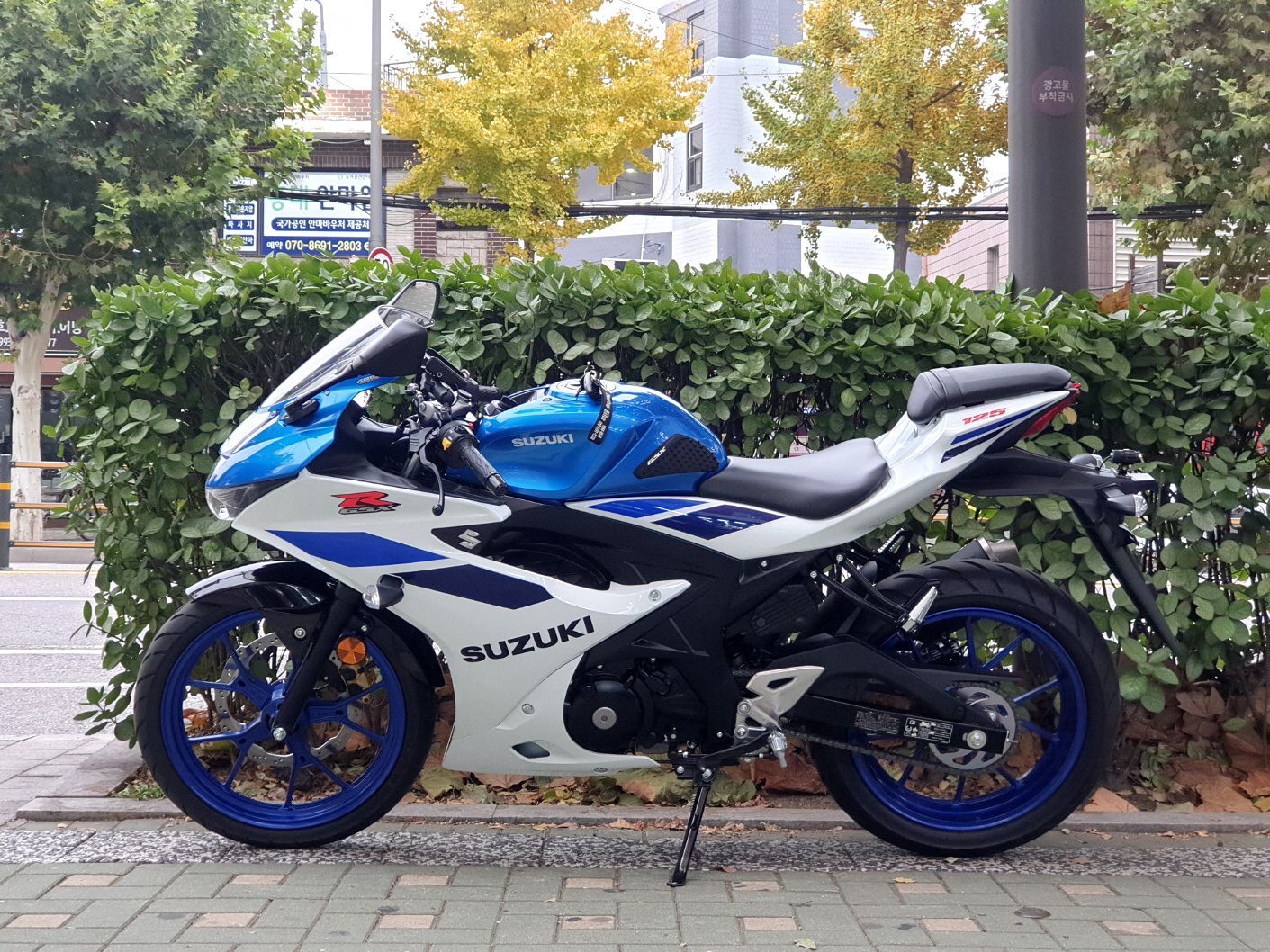 스즈키 GSX R 125 ABS thumb 2